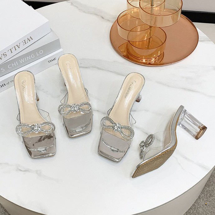 Single%20Line%20Transparent%20Slip%20On%20Front%20Bow%20With%20Stones%20Party%20Wear%20Block%20Heel%20Sandals%20For%20Women%2077630%20-%20Image%203