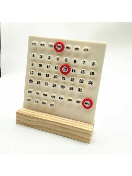 Desk%20Calendar%20with%20Wooden%20Base%20-%20Image%203