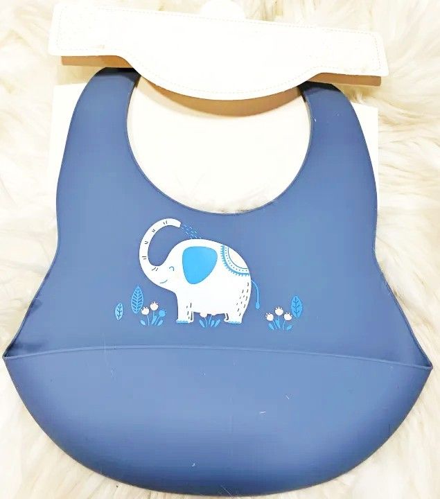 Silicon%20Baby%20Bibs%20With%20Pocket%20Blue%20-%20Image%203
