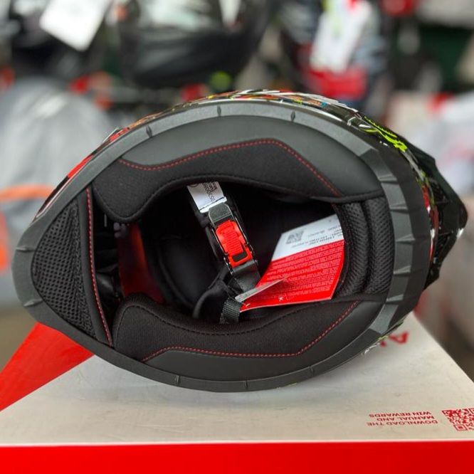 LS2%20Flash%20FF802%20Grey%20Growl%20Full%20Face%20Motorcycle%20Helmet%20-%20Image%204