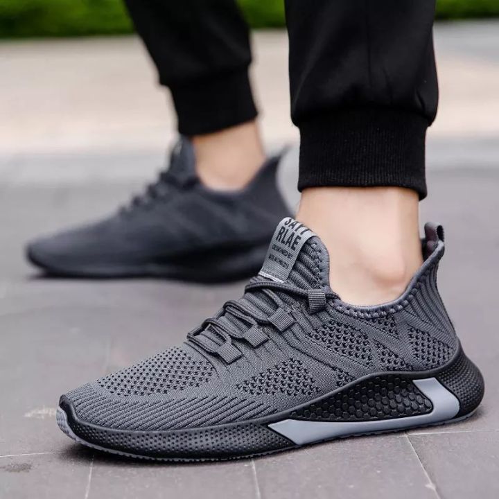 New trending Sneakers Shoes For Men