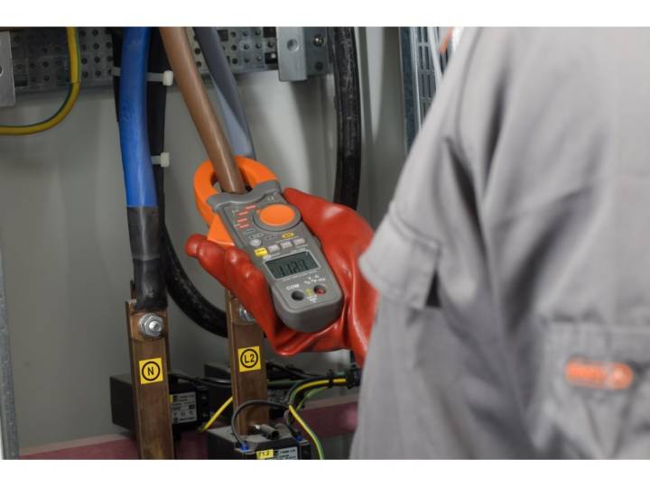 Sonel%20Digital%20Clamp%20Meter%20Multimeter%20CMP-1006%20-%20Image%204