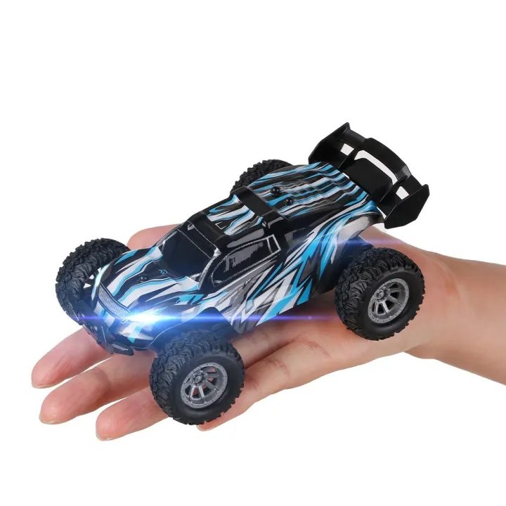 S638%202.4GHz%201:32%20RC%20Car%20With%20LED%20Light%2020KM/H%20High%20peed%20Racing%20Car%20-%20Image%202