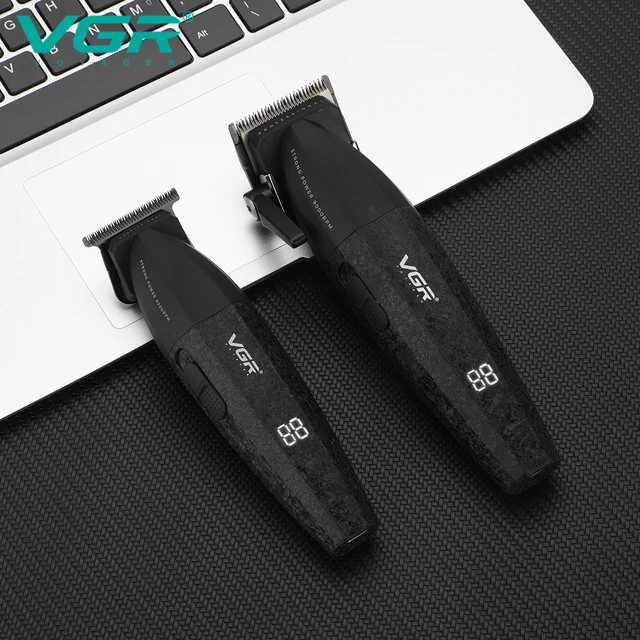 VGR%20640%20Professional%20Hair%20Clippers%20Cordless%20Barber%20Clippers%20and%20Trimmers%20Set%20Zero%20Gap%20T-Blade%20Hair%20Cutting%20Kit,%20DLC%20Coated%20with%20LED%20Display(Black)%20-%20Base%20-%20Image%203