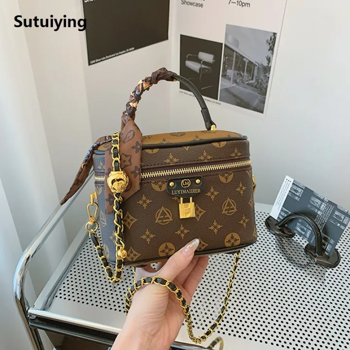 Sutuiying%202024%20Vintage%20Girls%20Shoulder%20Bag%20Handbag%20Printing%20Ladies%20Fashion%202025%20Crossbody%20Small%20Square%20Bag%20Simple%20Chain%20Girls%20Cosmetic%20Bag%20-%20Image%207