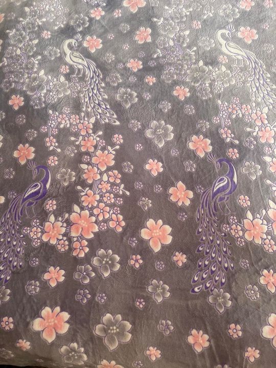 Warm%20Velvet%20Kings%20Size%20Bed%20sheet%20-%20Image%204