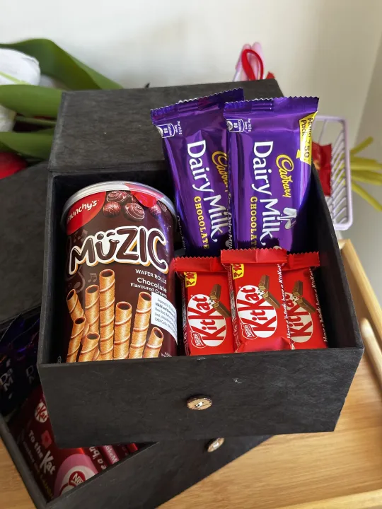Chocolate%20Gift%20Box%20-%20Image%202