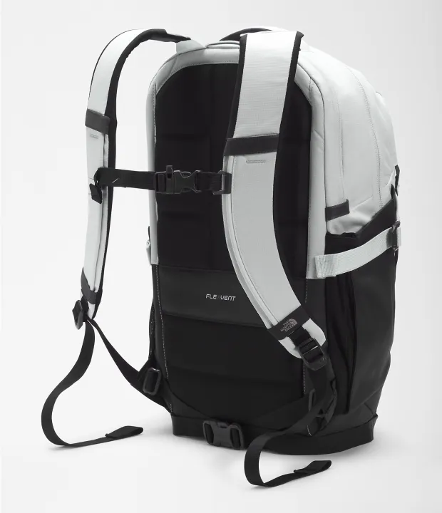 The%20North%20Face%20Recon%20Backpack%20-%20Image%208