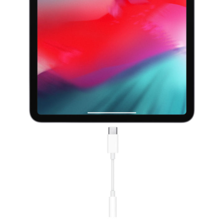 APPLE%20USB-C%20to%203.5%20mm%20Headphone%20Jack%20Adapter%20-%20Image%205