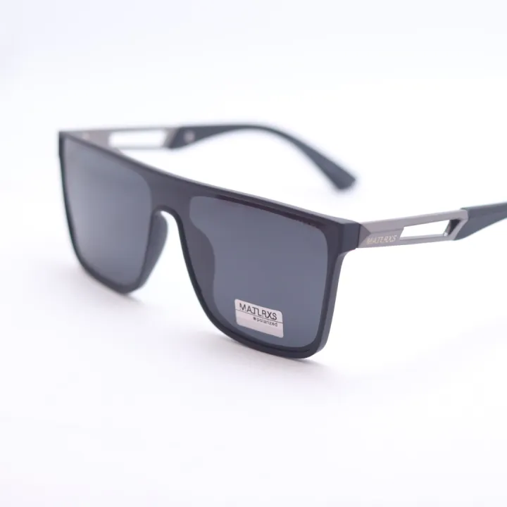 Polarized%20And%20UV%20Protection%20%20Matt%20Black%20Single%20Lens%20Sunglasses%20For%20Men%20-%20Image%202