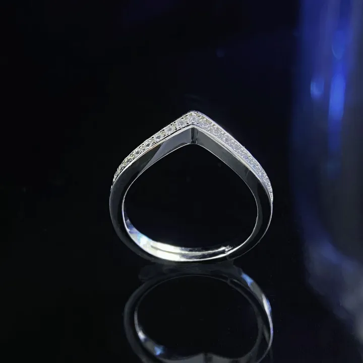 Simulation%20Moussaint%20Diamond%20V%20Row%20Ring%20Women's%20All-match%20Simple%20Stacked%20Wear%20One%20Piece%20-%20Image%203