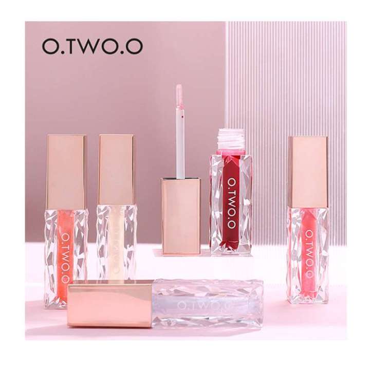 O.TWO.O%20Clear%20Crystal%20Berry%20Lip%20Gloss%20Shade%20:-%201%20-%20Image%203