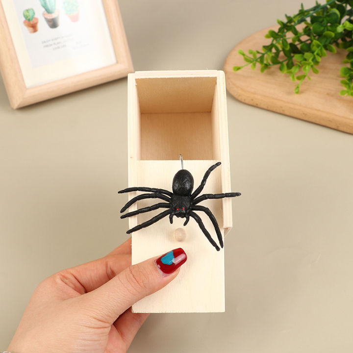 Wooden%20Prank%20Trick%20Practical%20Joke%20Home%20Office%20Scare%20Toy%20Box%20Gag%20Spider%20Kid%20Parents%20Friend%20Funny%20Play%20Joke%20Gift%20Surprising%20Box%20-%20Image%208