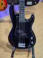 Sqoe bass Guitar. 