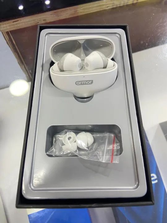 ARMOR%20BUDS%20290%20Wireless%20Earbuds%20with%20Digital%20Display%20-%20Image%204
