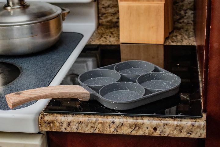 Egg%20Frying%20Pan%204-hole%20Omelet%20Pan%20Frying%20Pot%20Thickened%20Non-stick%20Egg%20Pancake%20Steak%20Cooking%20Pan%20-%20Image%209