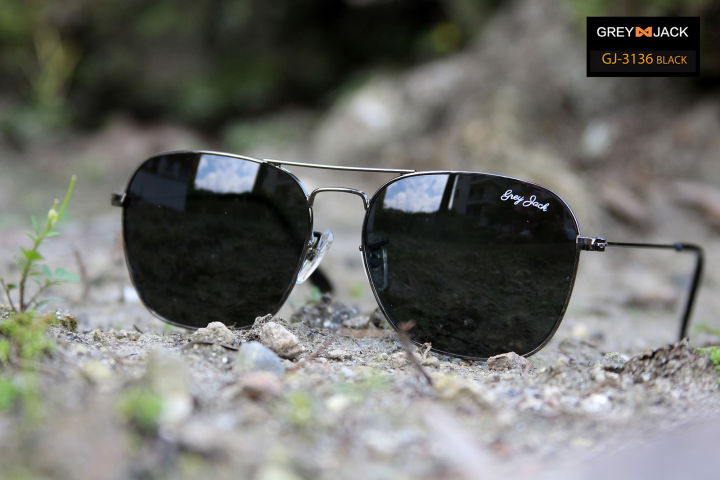 AVAITOR%20classic%20design%20sunglass%20with%20hard%20glass%20-%20Image%202