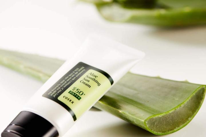 COSRX%20Aloe%20Soothing%20Sun%20Cream%20SPF50%20PA+++%2050ml%20%7C%20Korean%20Skincare%20-%20Image%203