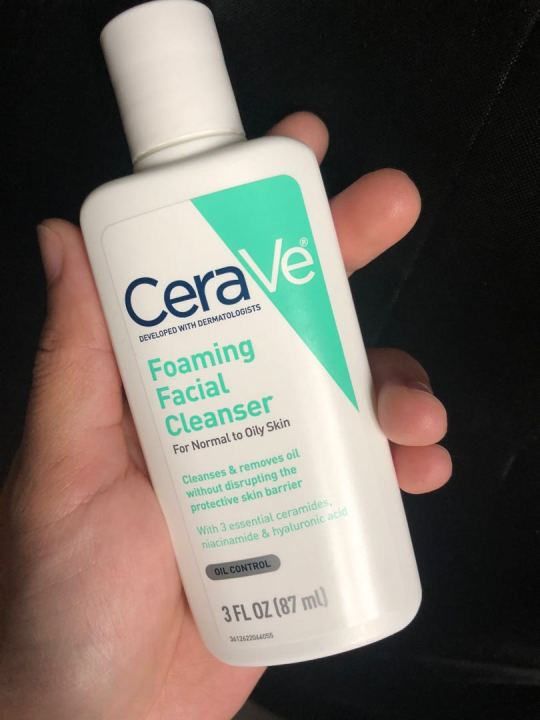 cerave%20foaming%20facial%20cleanser%20-%20Image%203