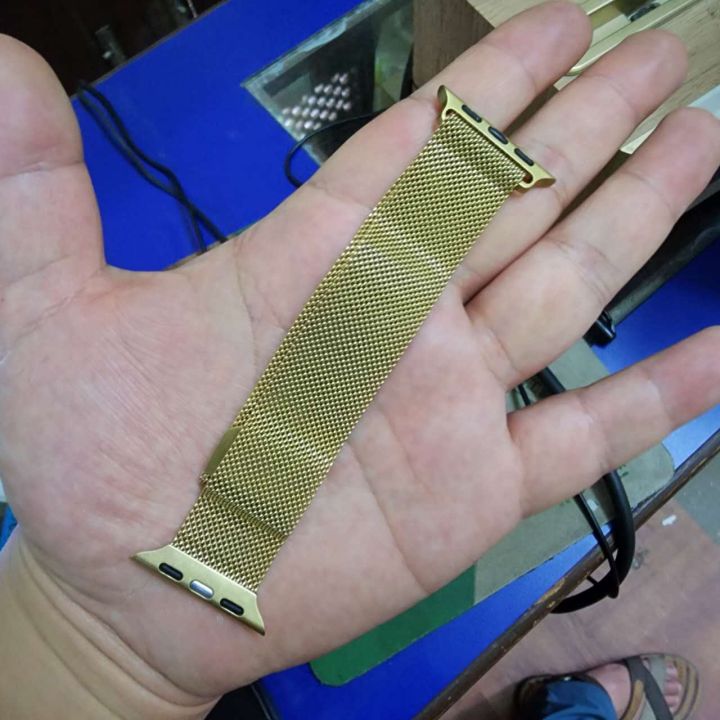 38%7C40%7C41mm%20Metallic%20Chain%20Strap%20with%20Magnetic%20Lock%20-%20Image%204