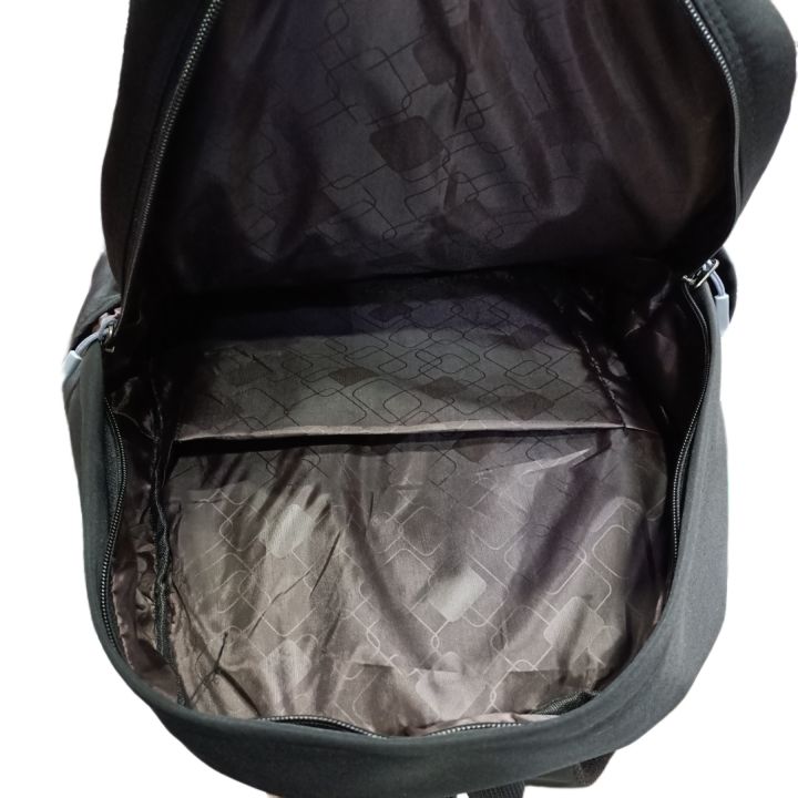 Plain%20Black%20Korean%20School%20College%20Bag%20Travel%20Backpack%20for%20Unisex%20-%20Image%204