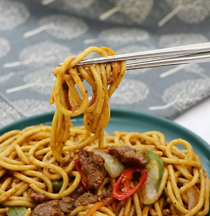 Stainless%20Steel%20Chopsticks%20Reusable%20Lightweight%20Metal%20Dishwasher%20Safe%20-%205%20Pairs%20(Silver)%20-%20Image%206