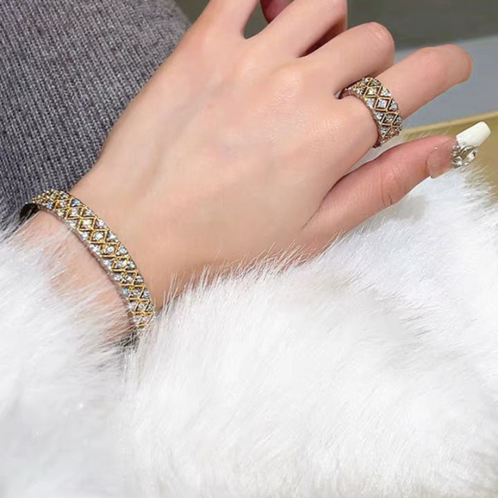 %E3%80%90Unlimited%20repurchase%E3%80%91Italian%20drawing%20craft%20woven%20carved%20gold%20bracelet%20women's%20exquisite%20trend%20high%20court%20style%20color%20separation%20micro%20inlay%20ring%20-%20Image%202