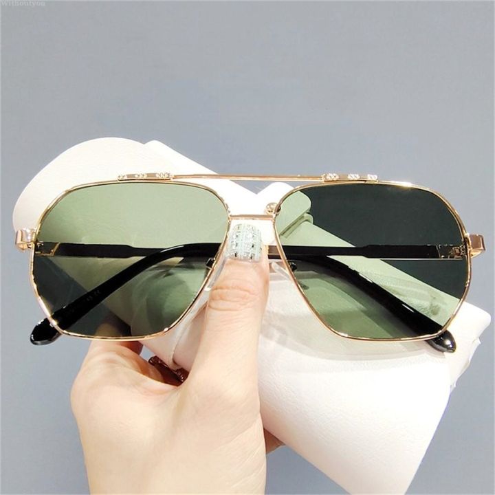 Withoutyou%20Fashion%20Accessories%20Women's%20Gear%20Cycling%20Glasses%20Protective%20Eyewear%20Brand%20Designer%20Sheet%20Polarizers%20Reflective%20Sunglasses%20Portable%20Vintage%20FitComfort%20Coated%20Frames%20Oversized%20Sunglasses%20Luxury%20Fashion%20Driving%20Glasses%20Men's%20Sun%20Protection%20-%20Image%203