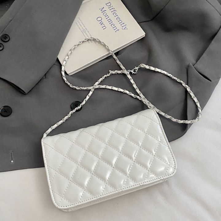Crossbody%20Bag%20Pu%20Leather%20Mini%20Small%20Square%20Hand%20Bag%20with%20Chain%20And%20Stylish%20Lock%20for%20Women%20-%20Image%207