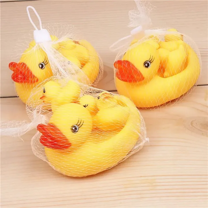 4%20Pcs%20Cute%20Rubber%20Duck%20Family%20Set%20for%20Baby%20Shower%20Squeak%20Fun%20Baby%20Floating%20Yellow%20Rubber%20Bath%20Duck%20Toys%20Fun%20Decoration%20Items%20-%20Image%204