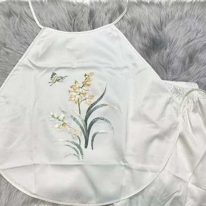 Plus%20Size%20100kg%20Ice%20Silk%20Pamas%20Women%20Summer%20Thin%20Strap%20Tank%20Top%20Shorts%20Set%20Homewear%20for%20Chubby%20Sisters%20-%20Image%204