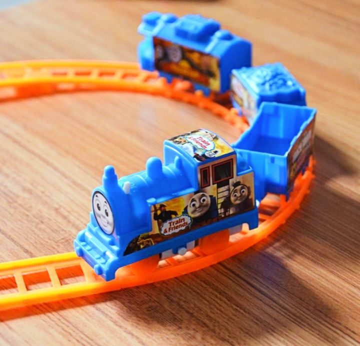 Gauge%20Electric%20Train%20Play%20Set%20For%20Kids%20-%20Image%202