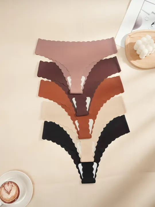 Seamless%20Women%E2%80%99s%20Sports%20Thong%20%E2%80%93%20Low%20Waist%20Soft%20Comfortable%20Panty%20with%20Cotton%20Crotch%20%7C%20Lightweight%20Wavy%20Edge%20Innerwear%20-%201%20Pcs%20-%20Image%203