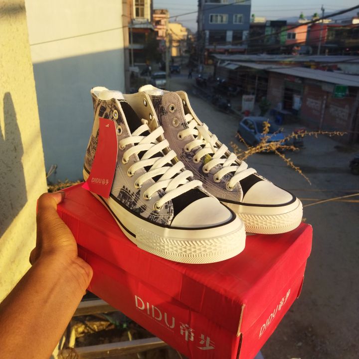 All%20Star%20High%20Top%20Canvas%20Sneakers%20-%20Image%205