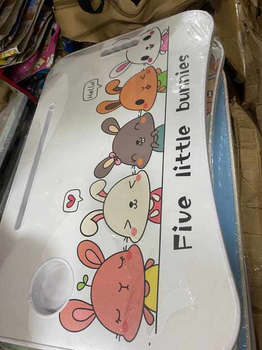 Printed%20Study%20Table%20for%20Kids%20And%20Laptop%20iPad%20Table%20With%20Glass%20Holder(Print%20May%20Vary)%20-%20Table%20For%20Kids%20%7C%20-%20Image%203