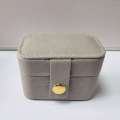 1pc mini portable minimalist jewelry storage box, suitable for displaying and storing rings, necklaces, earrings. 