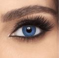 Color Contact Lens / Brilliant Blue. 