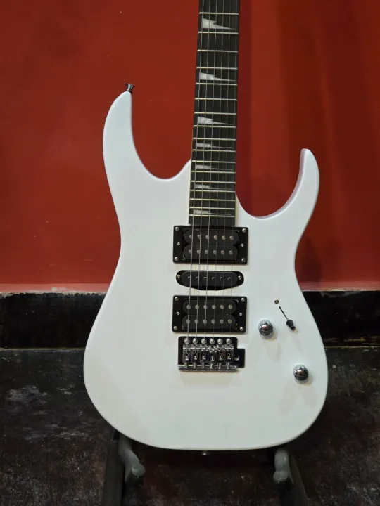 Sqoe%20Electric%20Guitar%20-%20White%20%7C%20Sqoe%2024%20Fret%206%20Strings%20Electric%20Guitar%20%7C%20White%20Gloss%20Finish%20Electric%20Guitar%20-%20Image%205