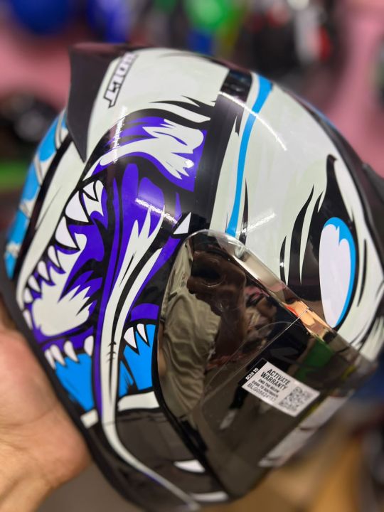 VEGA%20DOT%20APPROVED%20BOLT%20GAME%20CHANGER%20UV%20CHANGE%20COLOUR%20FULL%20FACE%20HELMET%20GLOSSY%20WHITE%20BLACK%20BLUE%20DECOR%20HELMET%20LIMITED%20EDITION%20CHANGES%20COLOUR%20MERCURY%20VISOR%20-%20Image%202