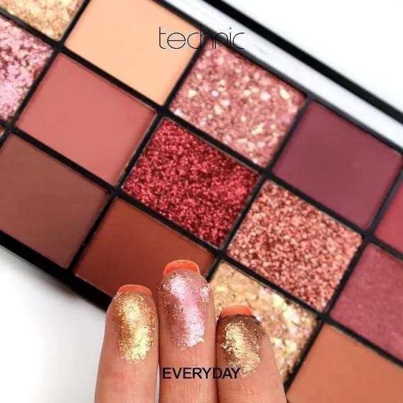 Technic%20Pressed%20Pigment%20Eyeshadow%20Invite%20Only%2022.5g%20-%20Image%202