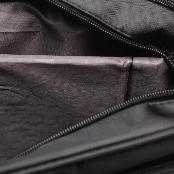 Black%20Laptop%20Bag%20-%20Image%205