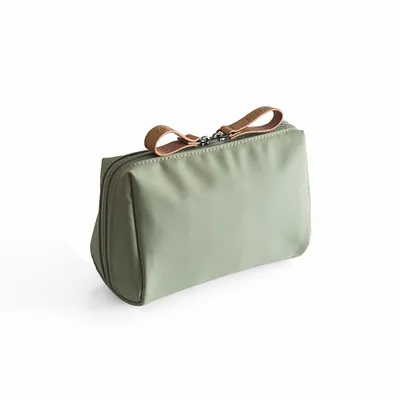 Korean%20version%20of%20lipstick%20envelope%20makeup%20bagSimple%20and%20delicate%20travel%20clutch%20bag,%20portable%20mini%20travel%20cosmetics%20storage%20bag%20-%20Image%207