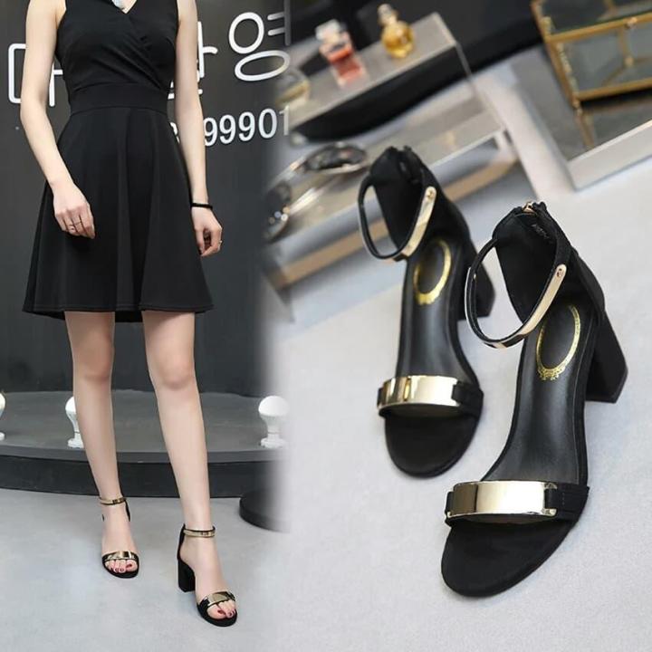 Amazing%20Black%20Ankle%20Strap%20Block%20Heel%20Shoes%20For%20Women%20-%20(Smile)%20-%20Image%203
