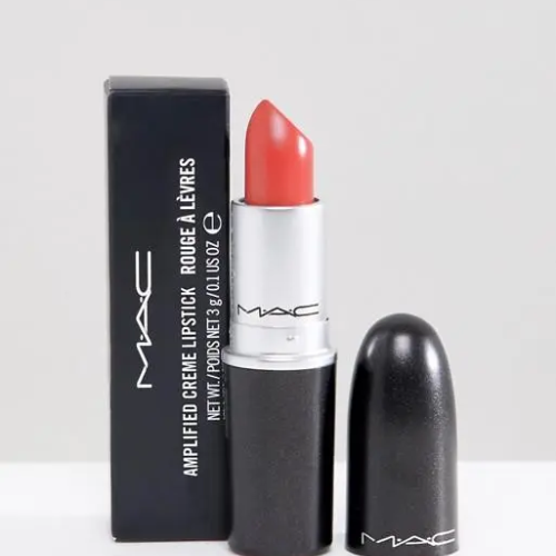 MAC%20Lipstick%20-%20Amplified%20-%20Vegas%20Volt%20-%20Image%202