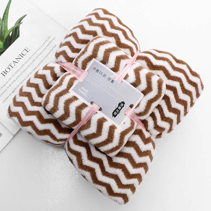 Bath%20And%20Face%20Towel/Coral%20Fleece%20Wave%20Pattern%20Absorbent%20Face%20&%20Bath%20Towel%20Set%20-%20Image%209