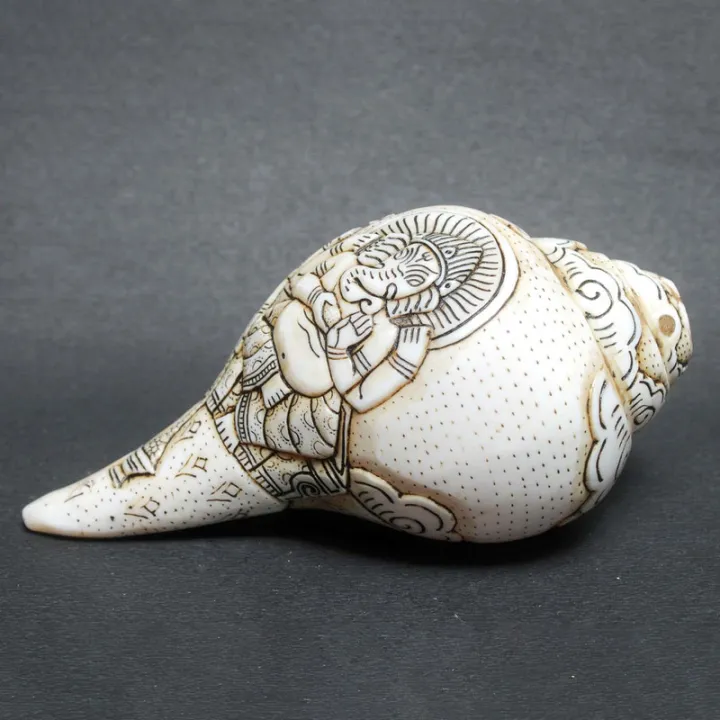 White/Black%20Original%20Ganesh%20Swarswati%20Sankha%20Round%2011Inch,%20Blowing%20Conch%20/%20Shankh%20-%20Image%206