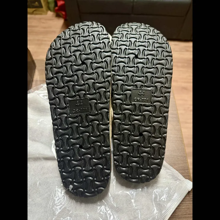Trendy%20&%20Comfortable%20Durable%20Slipper%20For%20Men%20-%20Image%205
