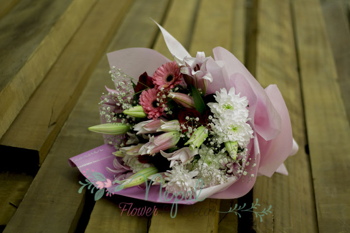 Pink%20Flower%20bouquet%20wrapping%20paper%20,Waterproof%20%20,Golden%20Border%20Gift%20Wrapping%20Paper%20Sheet%20of%2020%20sheet%20pink,%201%20pack,%20-%20Image%208