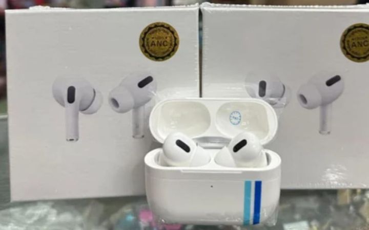 True%20Wireless%20Bluetooth%20Earbuds%20Pro%202%20with%20Charging%20Case%20and%20Touch%20Control%20-%20Image%204