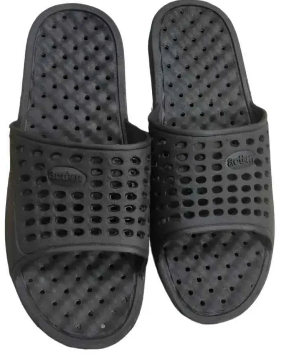 Small%20Hole%20Bathroom%20Slipper%20For%20Men%20-%20Image%202